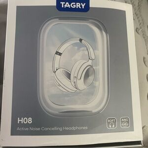 H08 Over-Ear Headphones - Gray